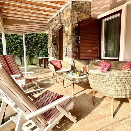 Hotel Corner - Conservative W / Pool & Garden In Gocek 4*