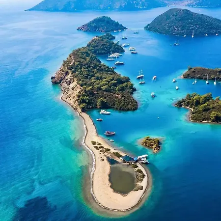 Hotel Corner - Conservative W / Pool & Garden In Gocek